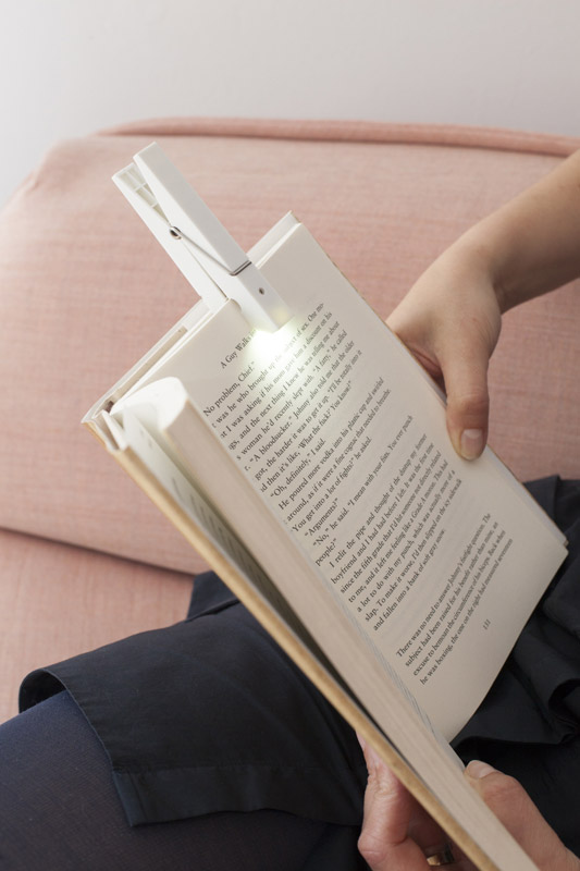 Lampe marque page pince à linge pour livre à personnaliser